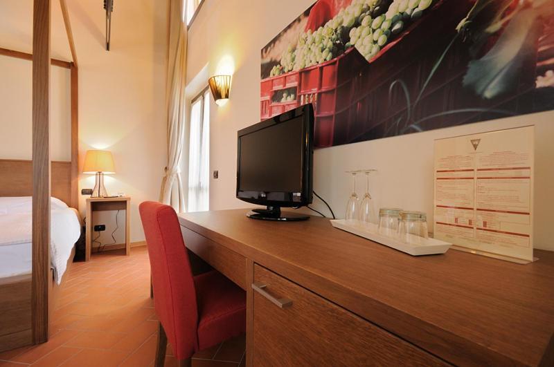 Agriturismo Colombarino Βίλα Ντεζεντσάνο ντελ Γκάρντα Δωμάτιο φωτογραφία